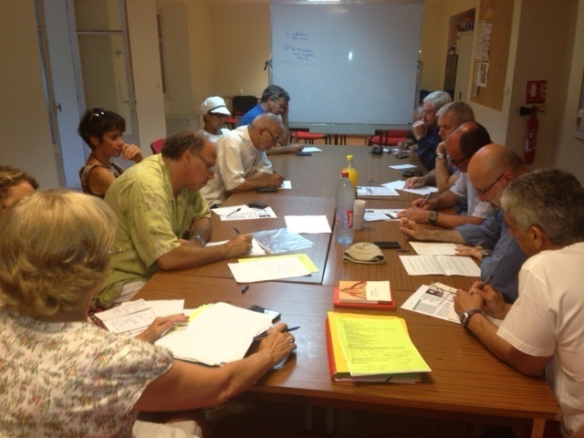 Préparation des nouvelles émissions hebdomadaires sur R.C.F à la rentrée 2013 !!! Préparation des nouvelles émissions hebdomadaires sur R.C.F à la rentrée 2013 !!!