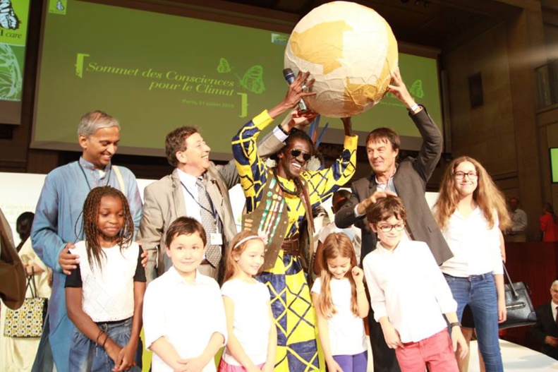 Cheikh Khaled Bentounes, membres du Comité des responsables religieux de Vivre Ensemble à Cannes au Sommet des Consciences pour le Climat